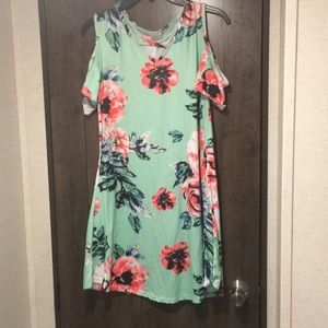 Ladies cold shoulder dress